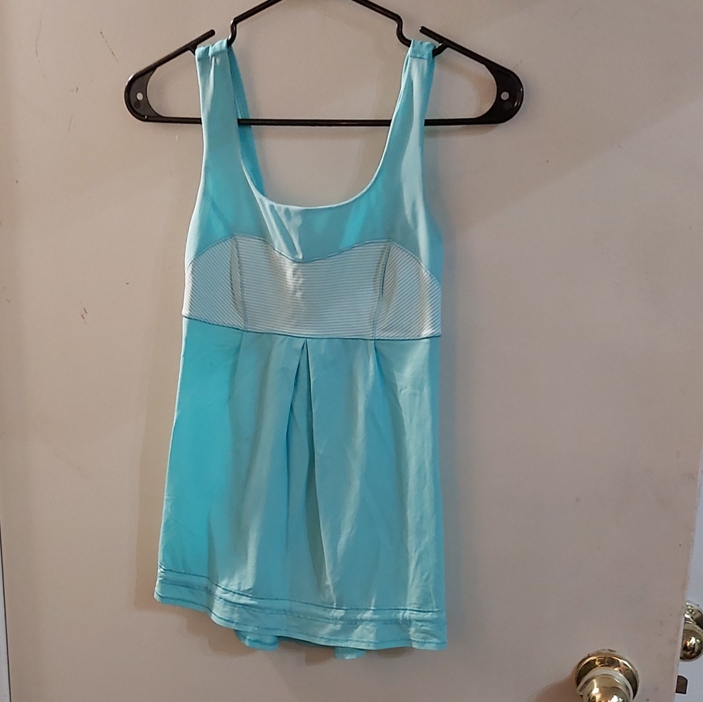 Lululemon tank